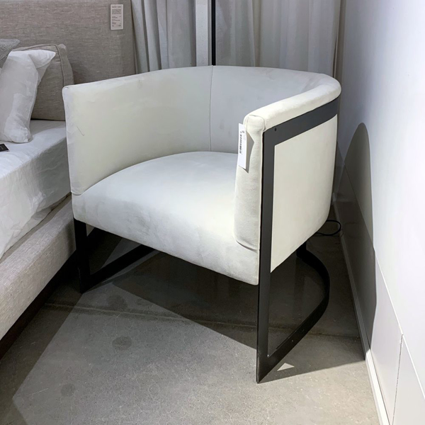 ZOLA CHAIR