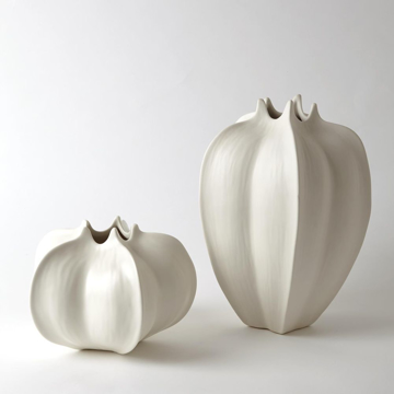 Picture of STAR FRUIT VASE - LG, WHITE